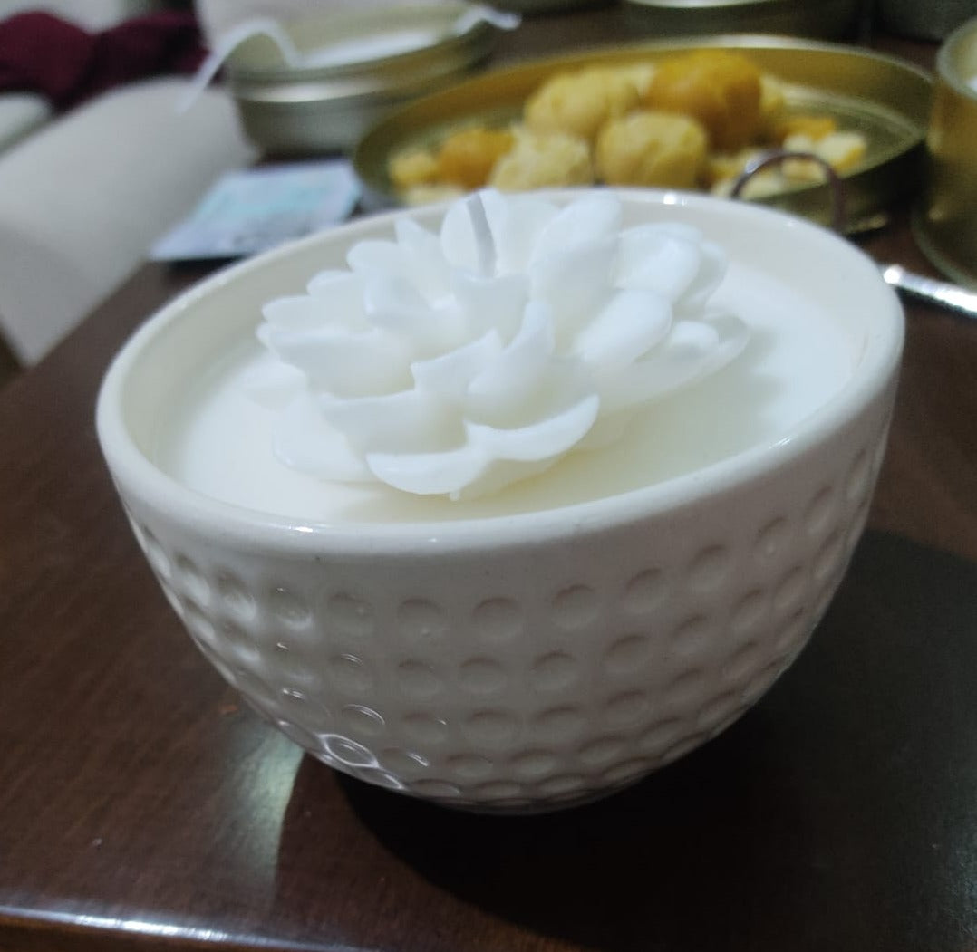 Perfect flower in a ceramic bowl, %100 Natural Soywax Candles, Scented Candles